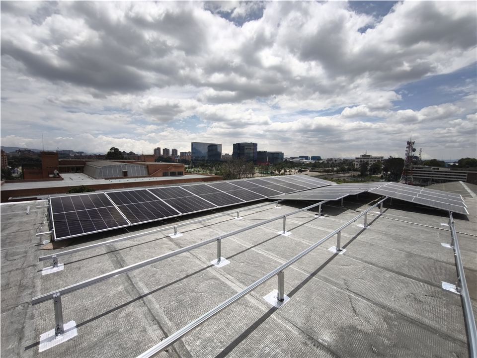 Cómo la energía solar impulsa tu empresa